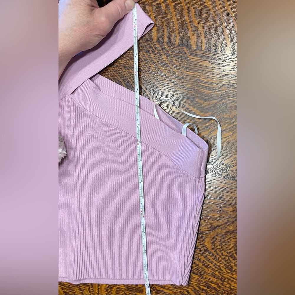 Aritzia Babaton Cropped Tank Sculpt Knit Criss Cross 2XL Lilac Purple Like New - Picture 8 of 8